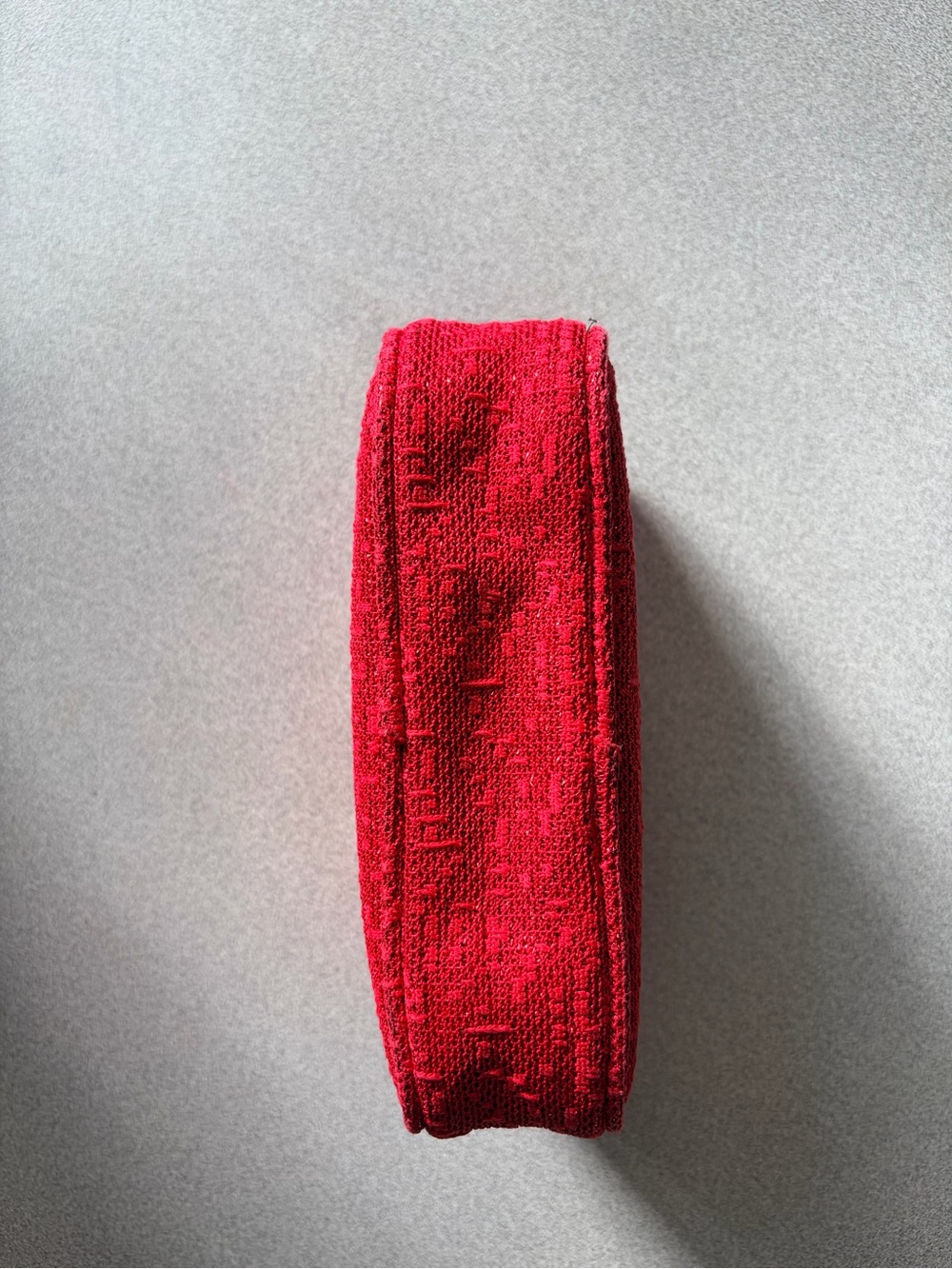 2021 Limited Edition cosmetic bag - Picture 5 of 7